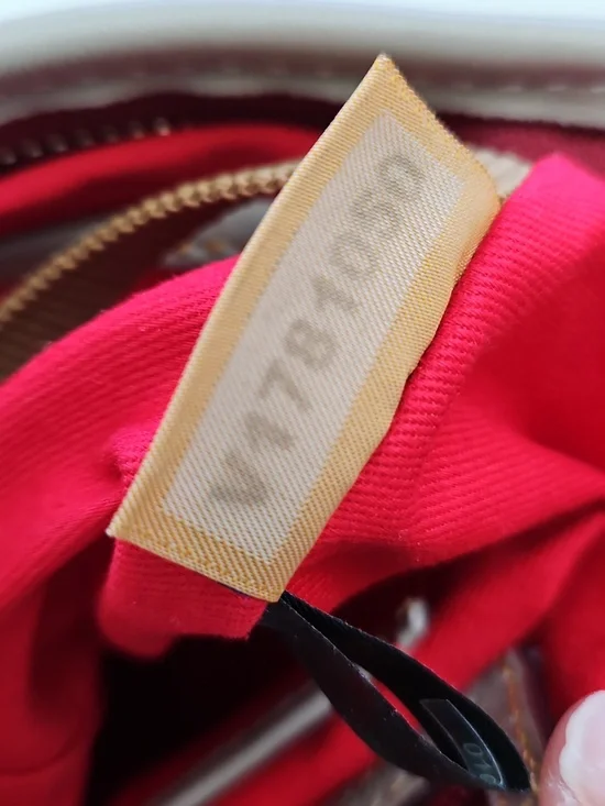 Classic Florentine Leather Dooney & Bourke Light Taupe Zip Sack Bag - Picture 8 of 10